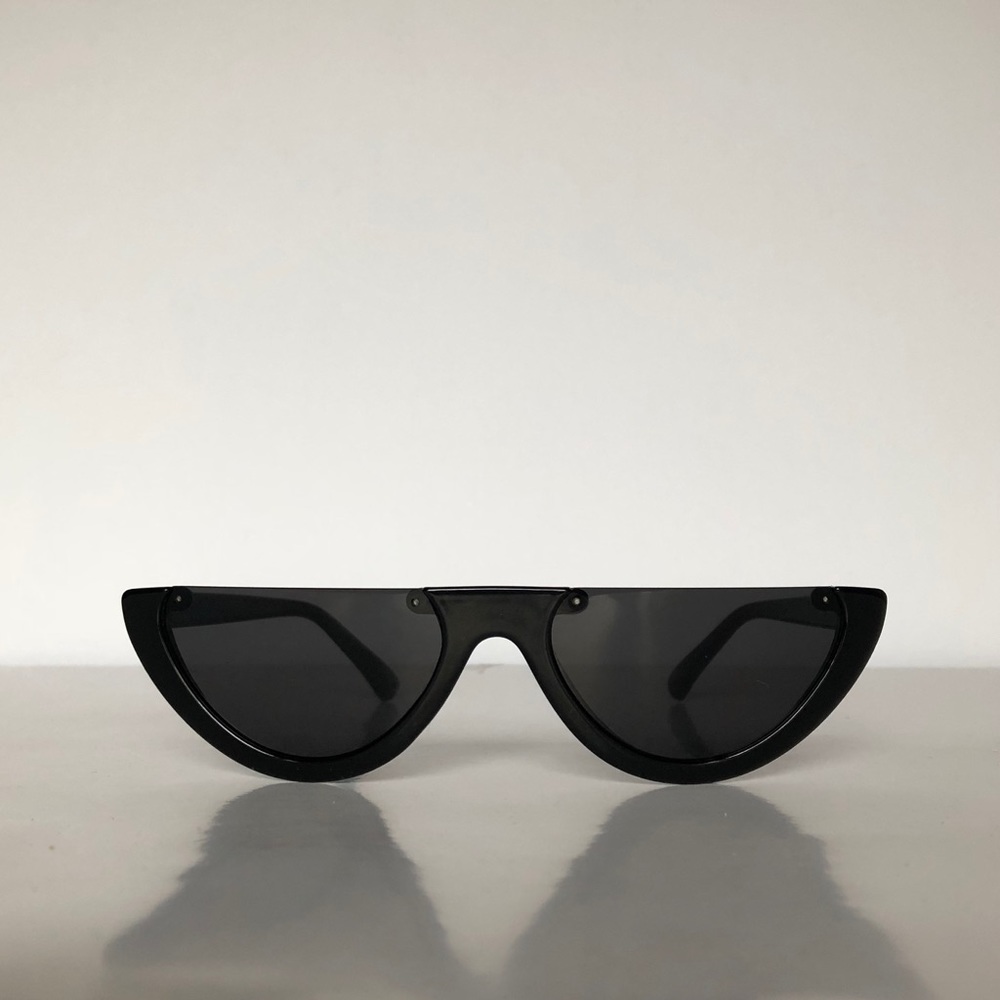 Retro Half Frame Half Rimless Black Sunglasses